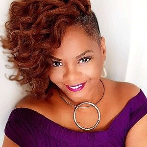 Meet your Posher, Dedee